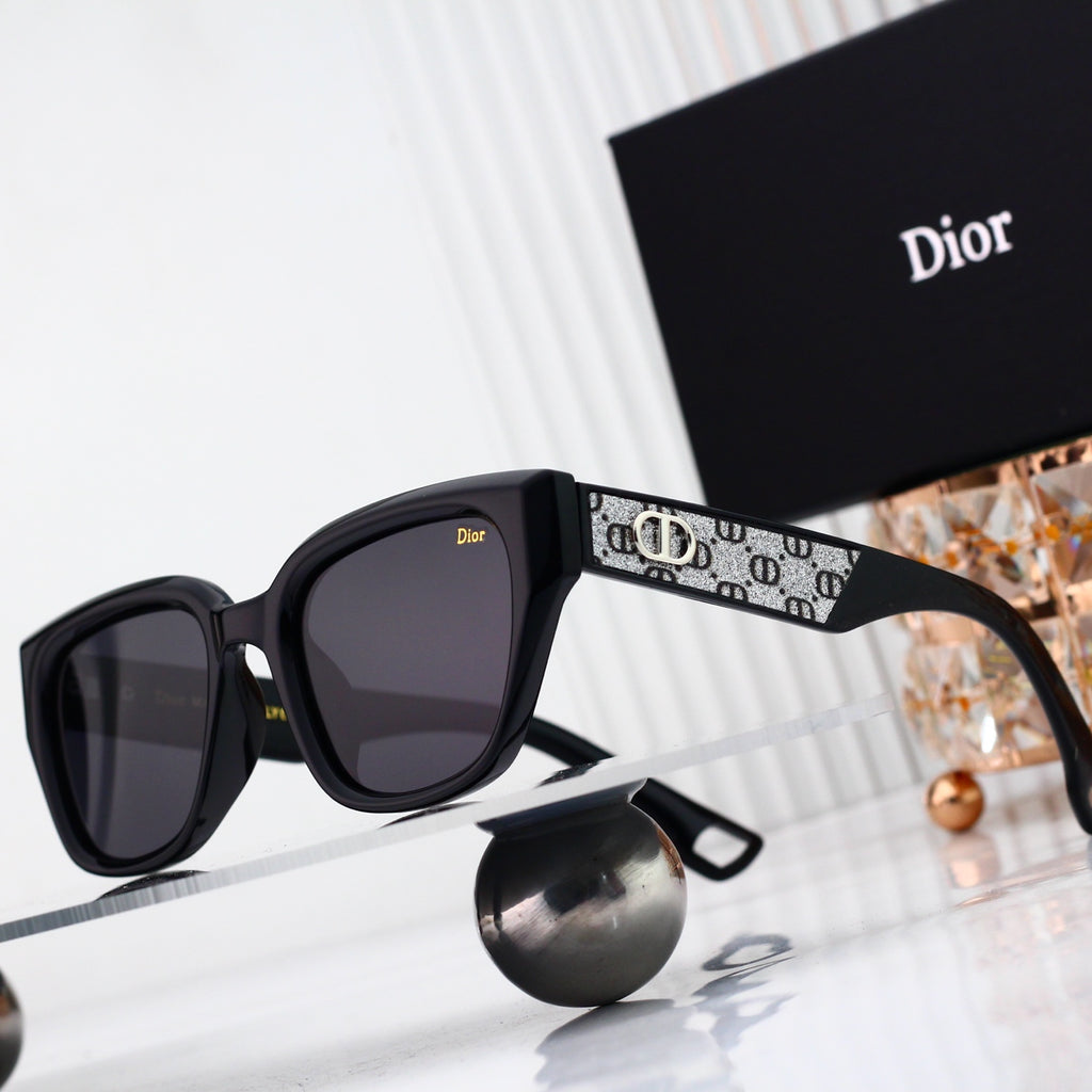 5 colors New hot HD lenses Full frame design sunglasses 6122