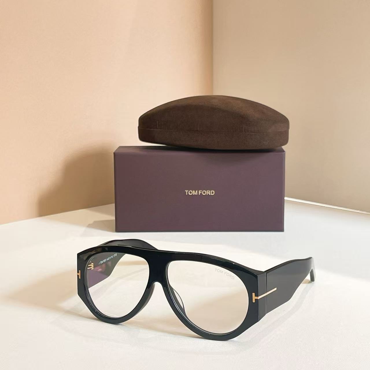 Fashion hot 12 color sunglasses 1044