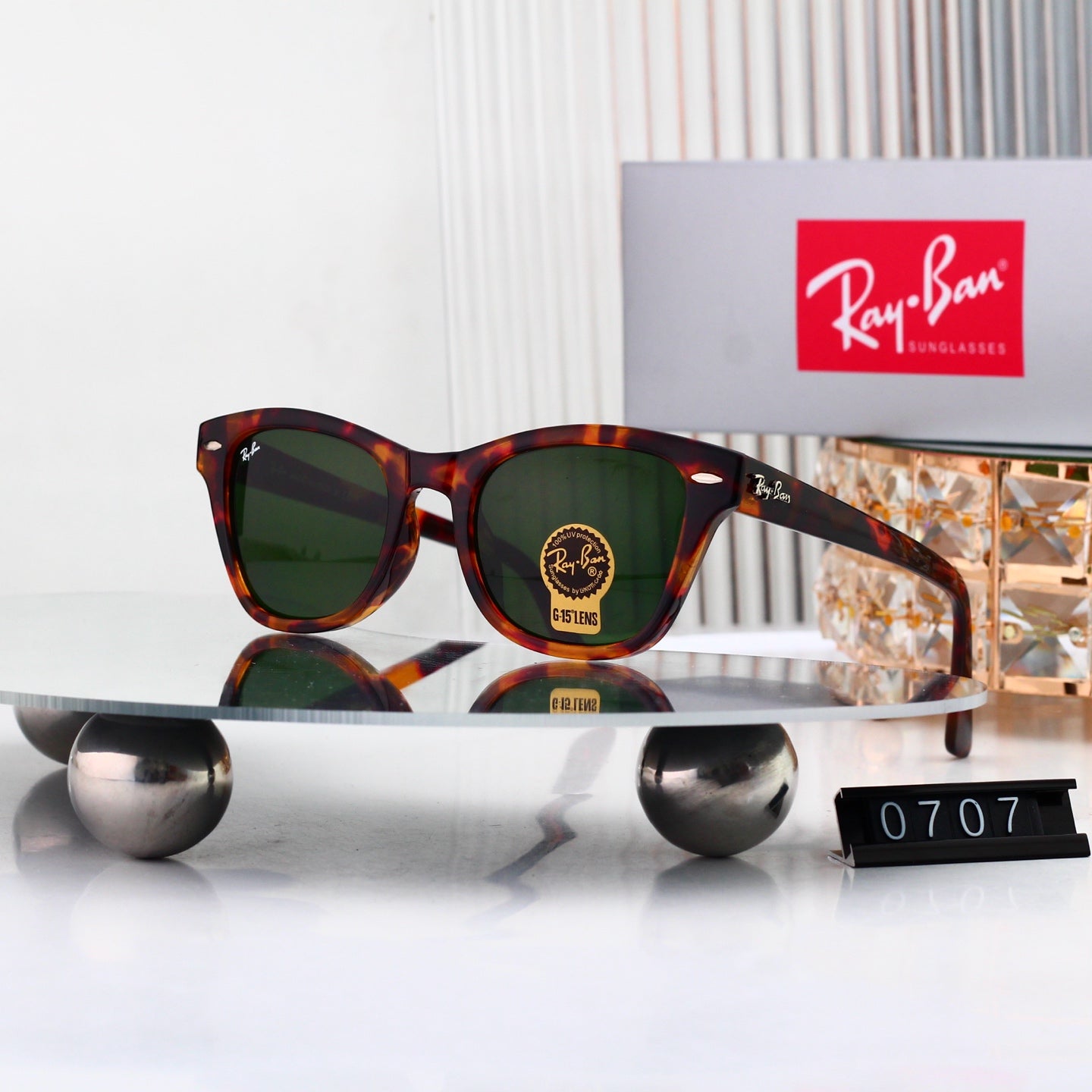 Fashion hot 8 color sunglasses 0707