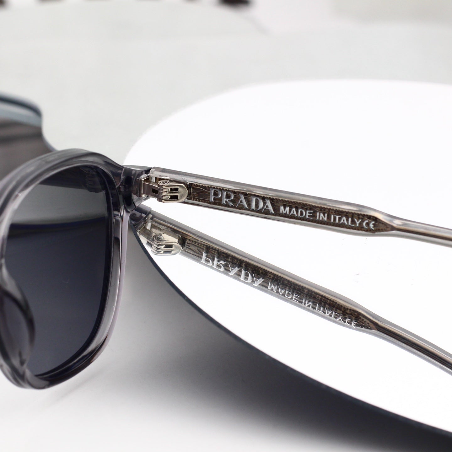 Fashion hot 5 color sunglasses 38000