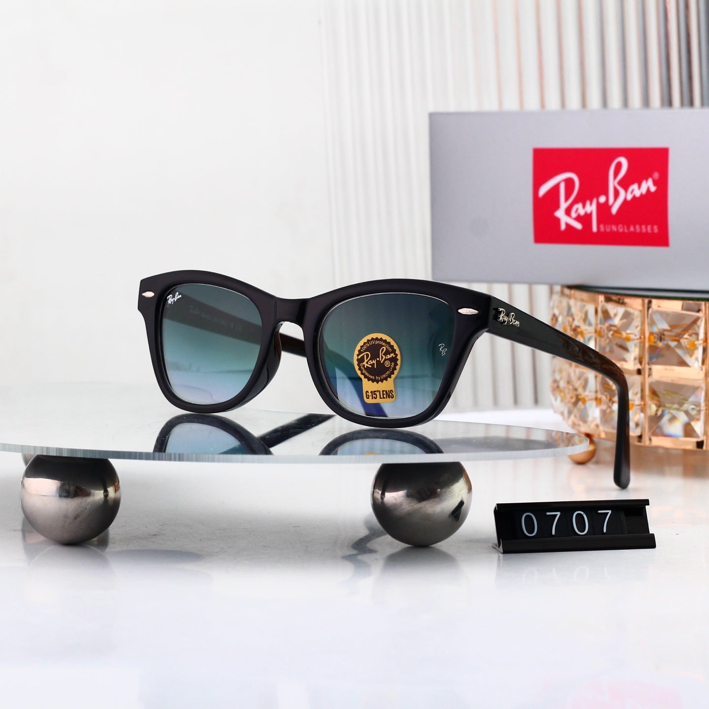 Fashion hot 8 color sunglasses 0707