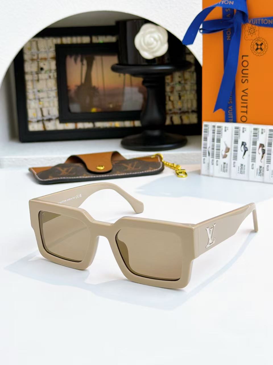 7 colors New hot HD lenses Full Frame  design sunglasses(1:1) P210