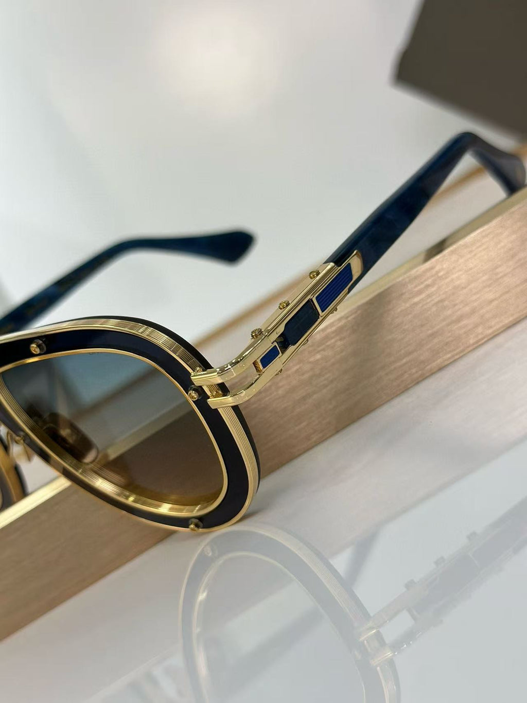 5 colors New hot HD lenses Full Frame design sunglasses DTS699