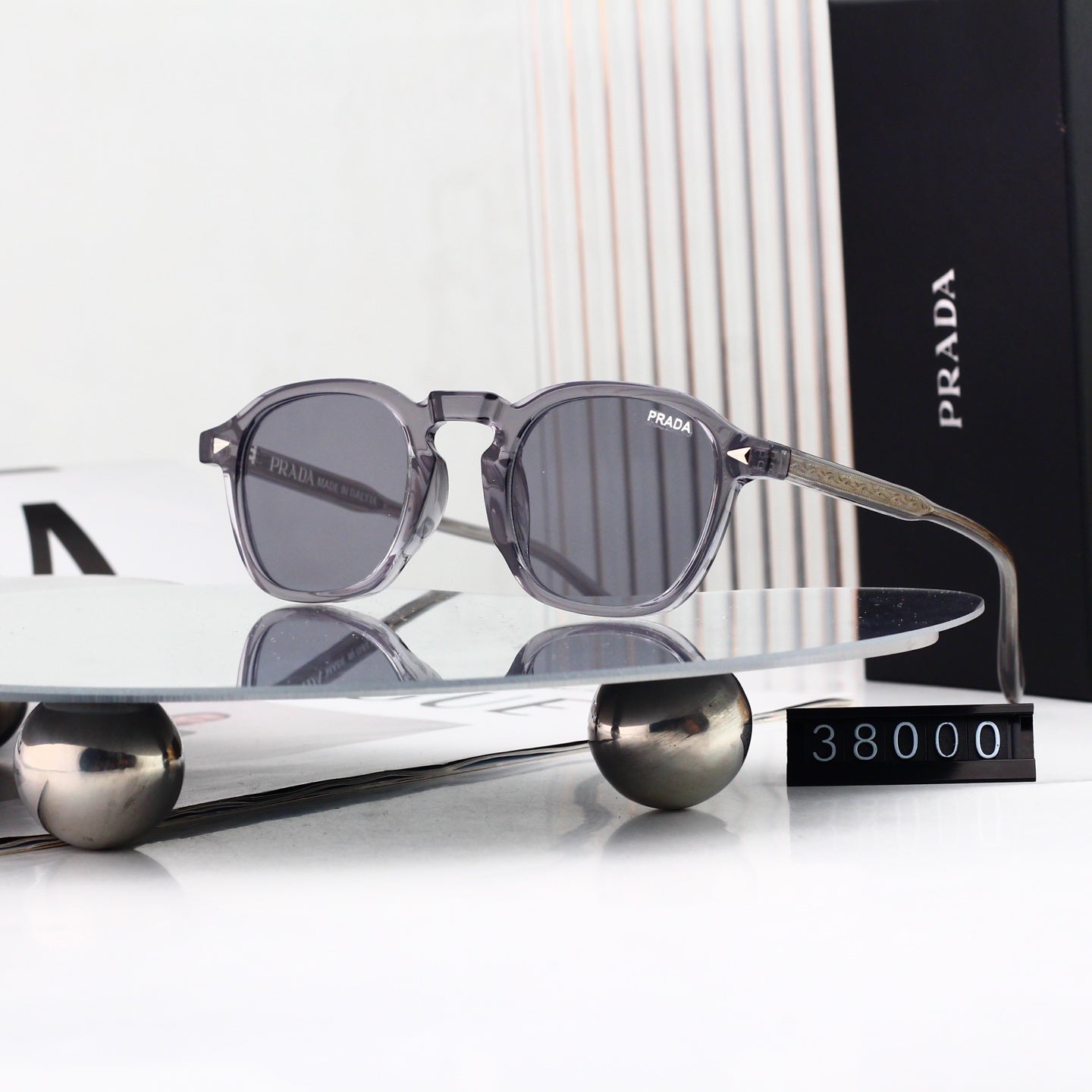 Fashion hot 5 color sunglasses 38000