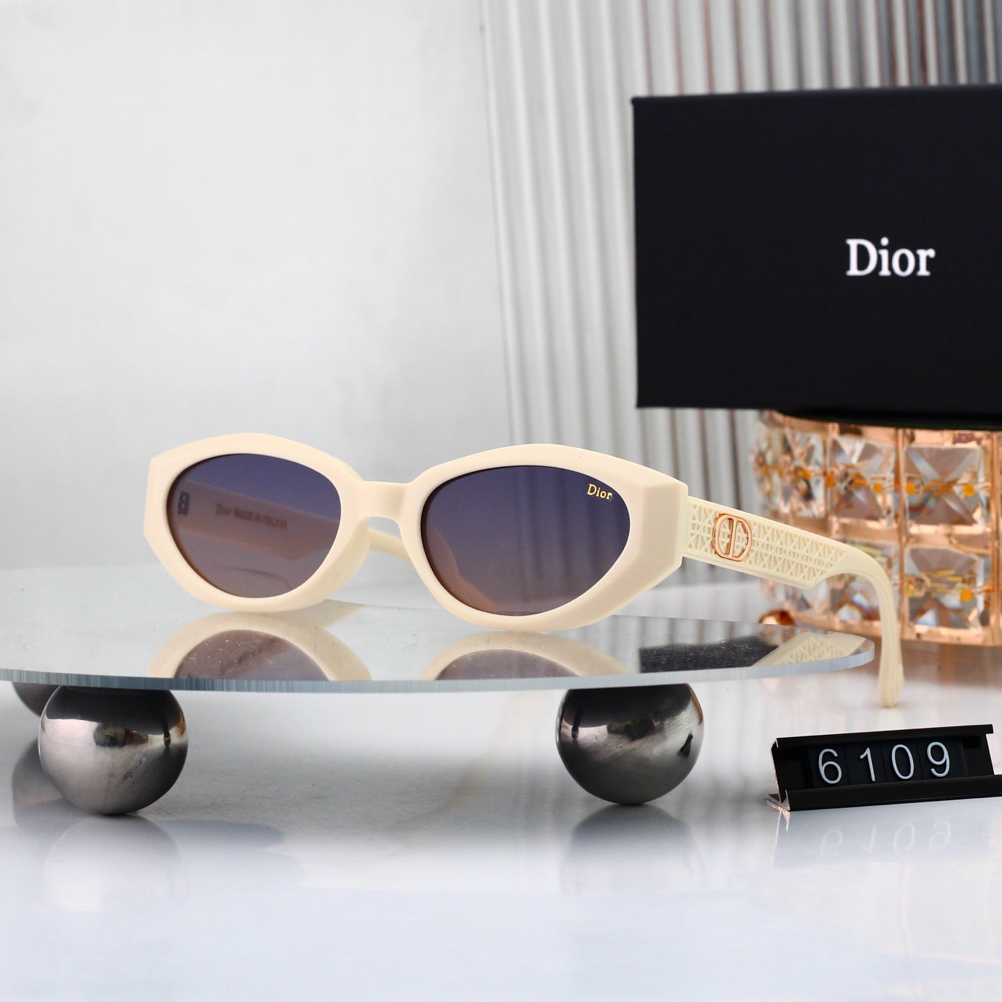 5 colors New hot HD lenses Full frame design sunglasses 6109