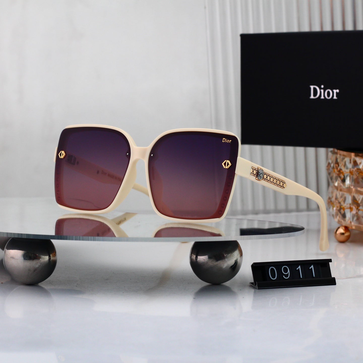 4 colors New hot HD lenses Full frame design sunglasses 0911