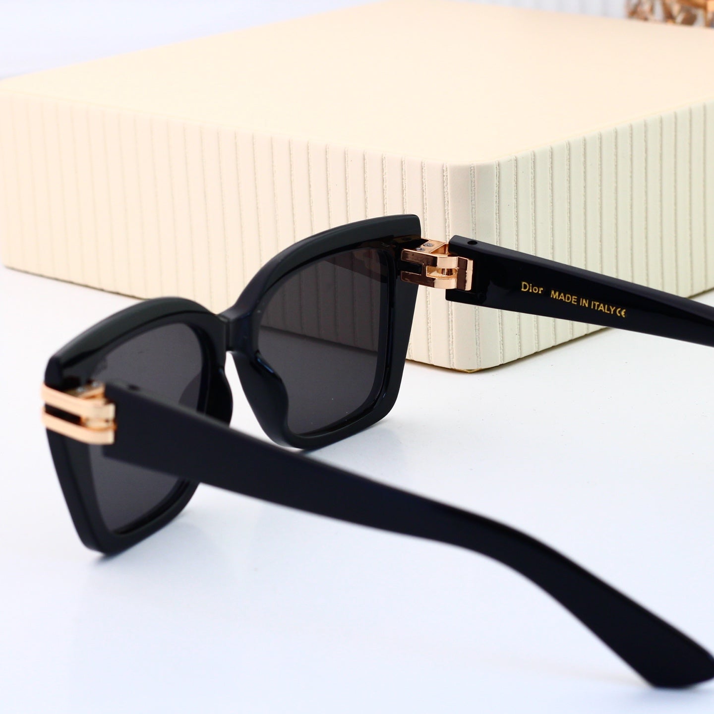 6 colors New hot HD lenses Full frame design sunglasses 0263P