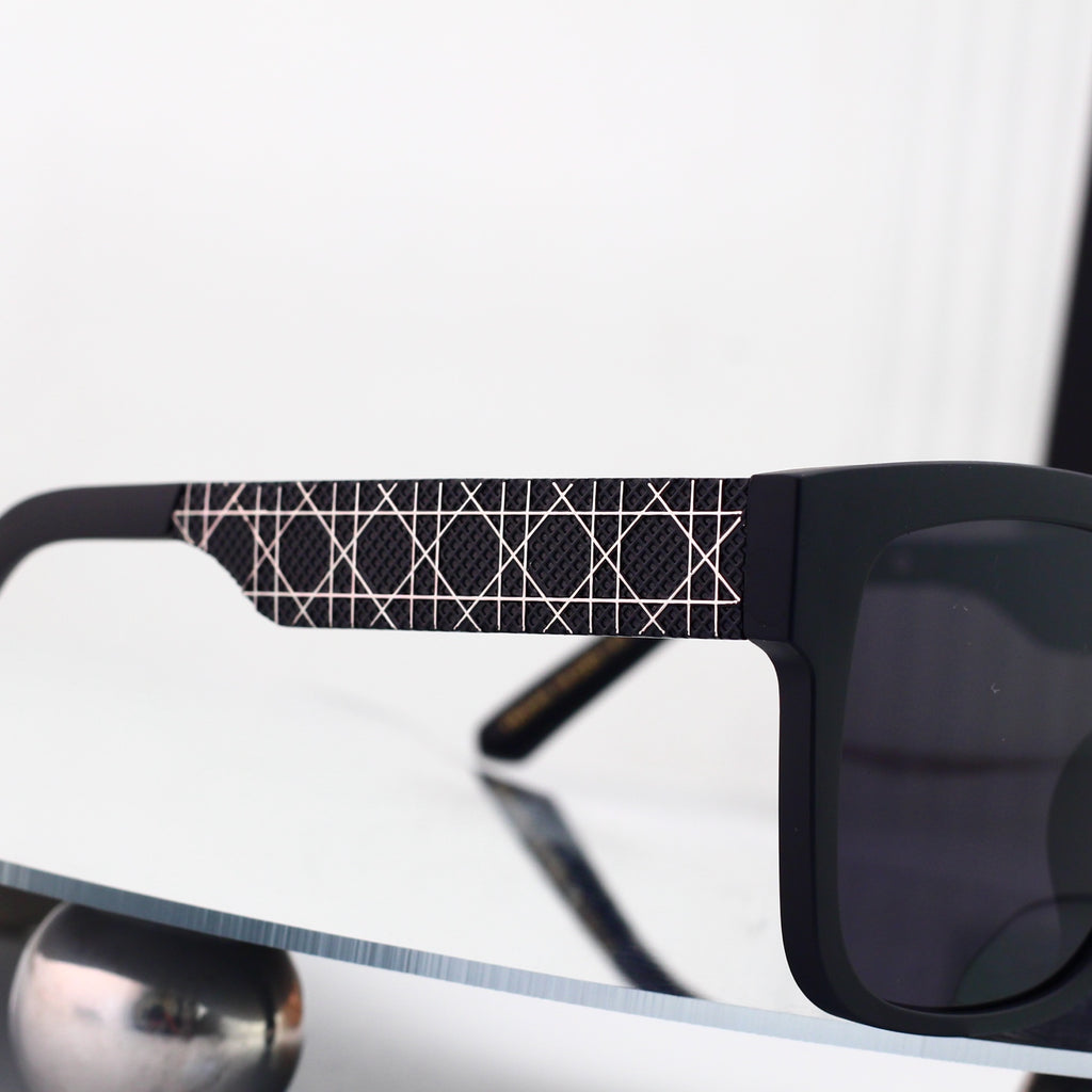 4 colors New hot HD lenses Full frame design sunglasses 4049