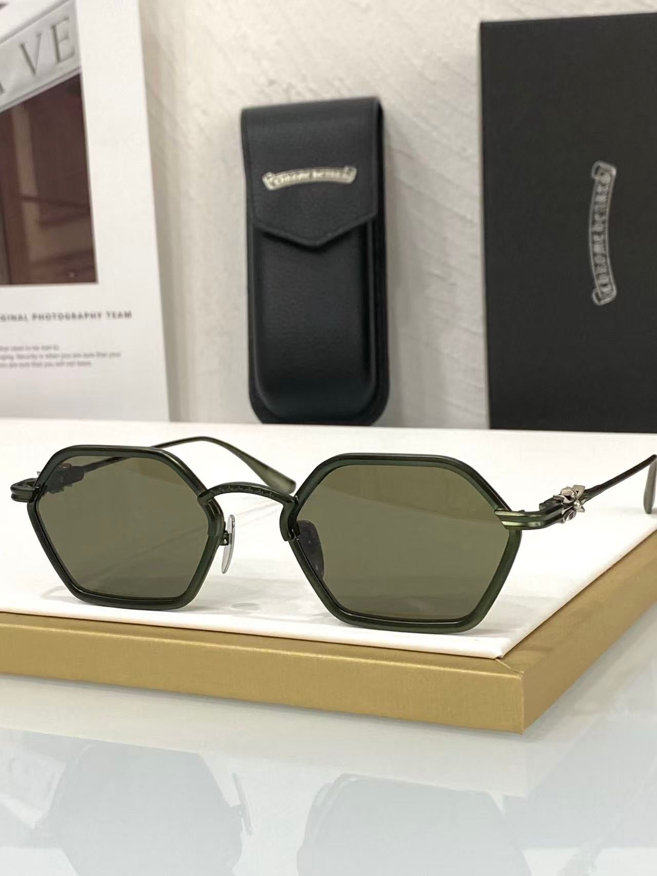 Fashion Hot 14 Style Sunglasses DATASS