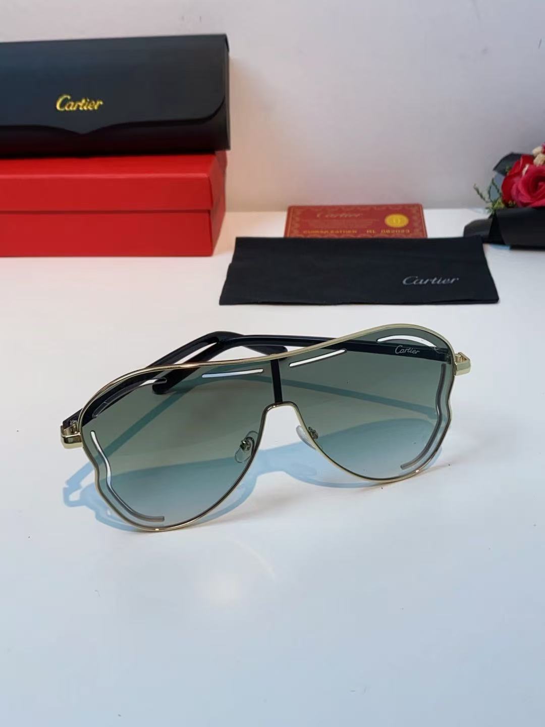 Fashion hot 4 color sunglasses Y2K