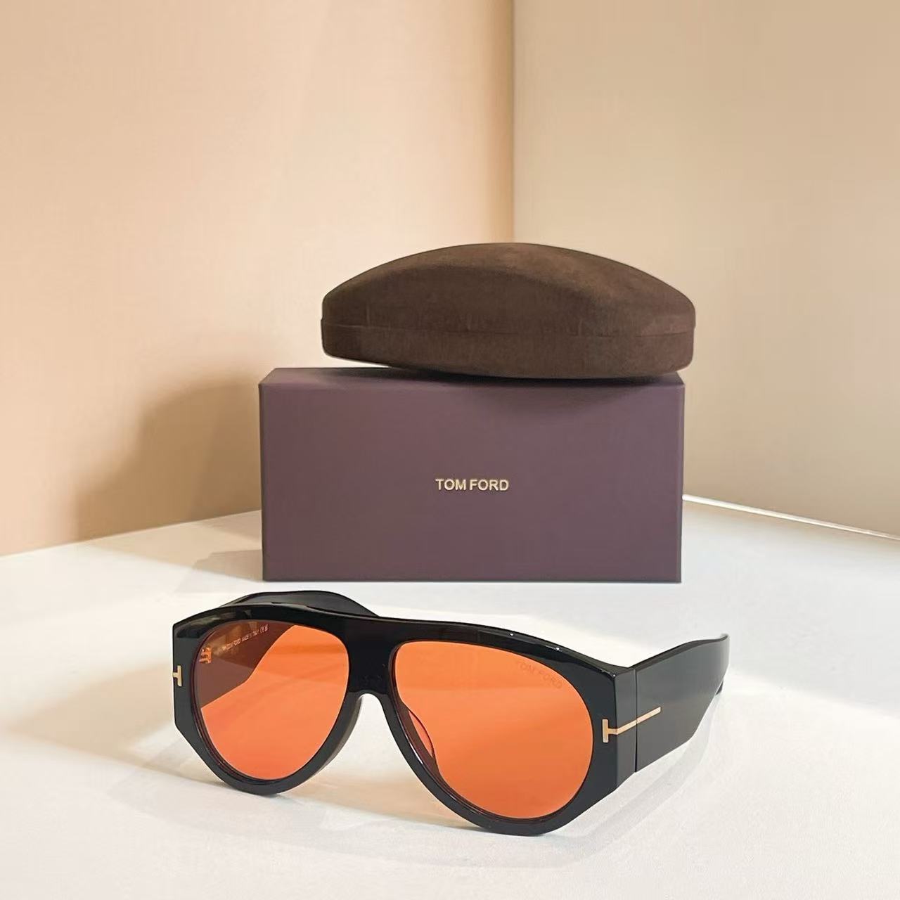 Fashion hot 12 color sunglasses 1044