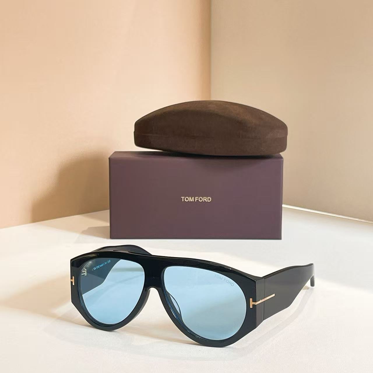 Fashion hot 12 color sunglasses 1044