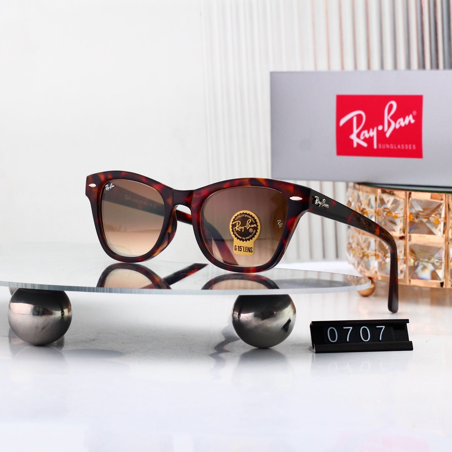 Fashion hot 8 color sunglasses 0707