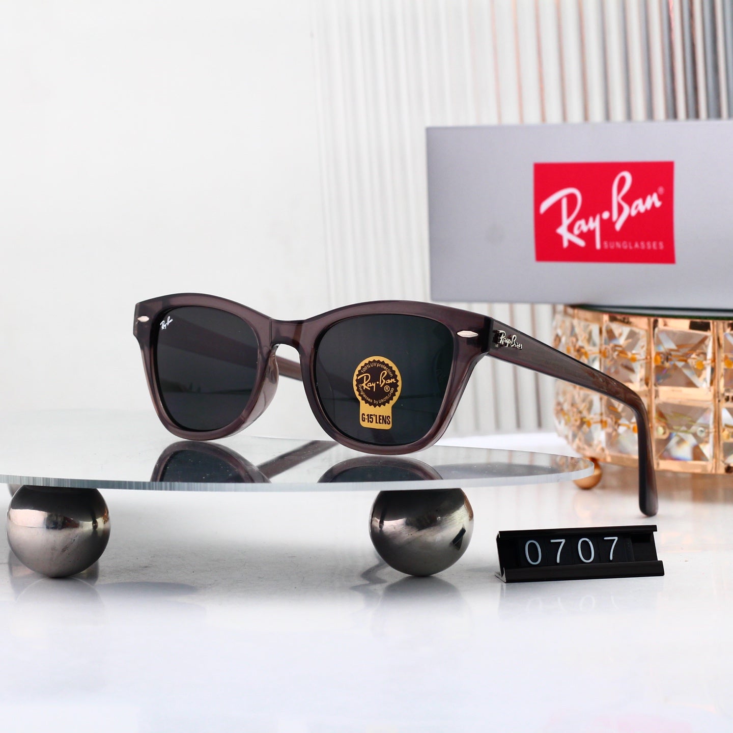 Fashion hot 8 color sunglasses 0707