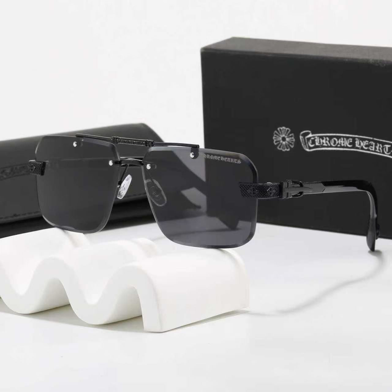 Fashion 6 Color Sunglasses 88930
