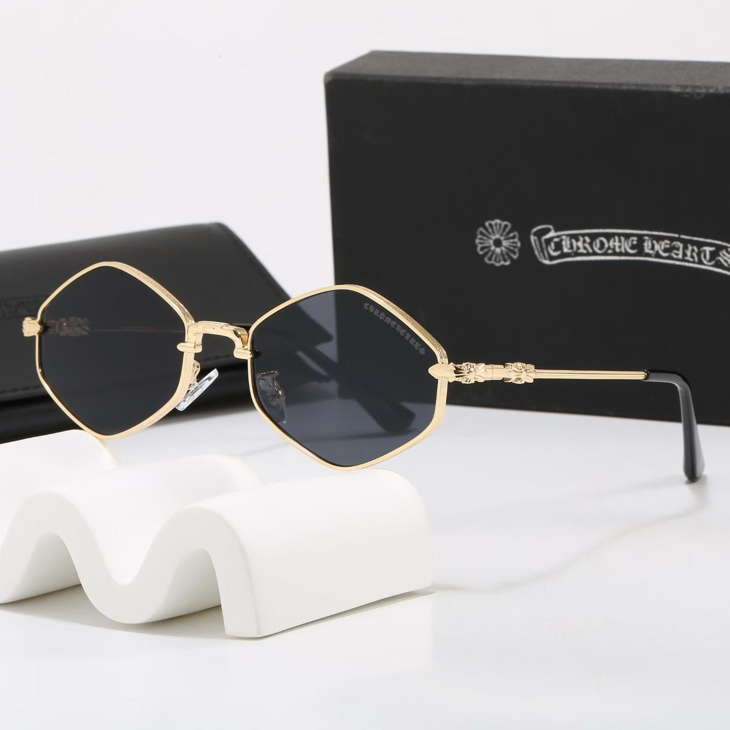 Fashion 4 Color Sunglasses ZY0330