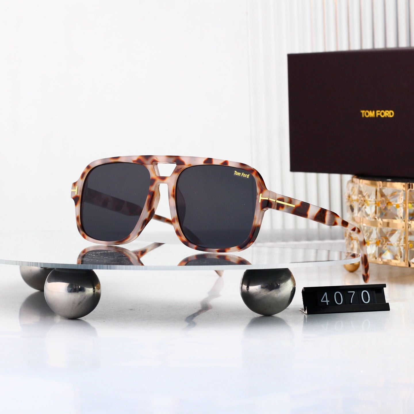 Fashion hot 19 color sunglasses 4070