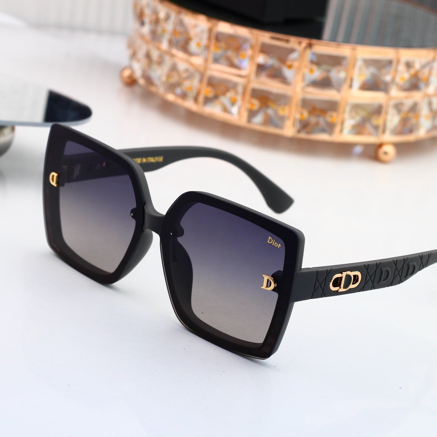 4 colors New hot HD lenses Full frame design sunglasses 4033