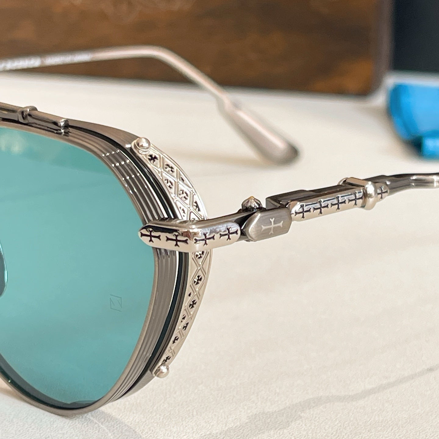 New hot HD lenses Full frame design 8 colors sunglasses