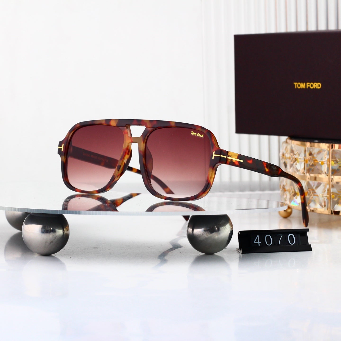 Fashion hot 19 color sunglasses 4070