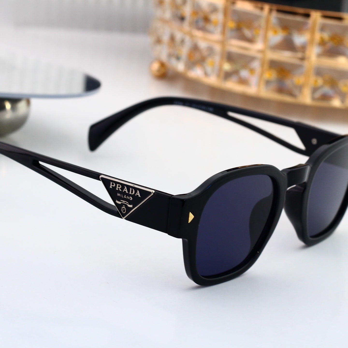 5 colors of fashionable and popular sunglasses 3337