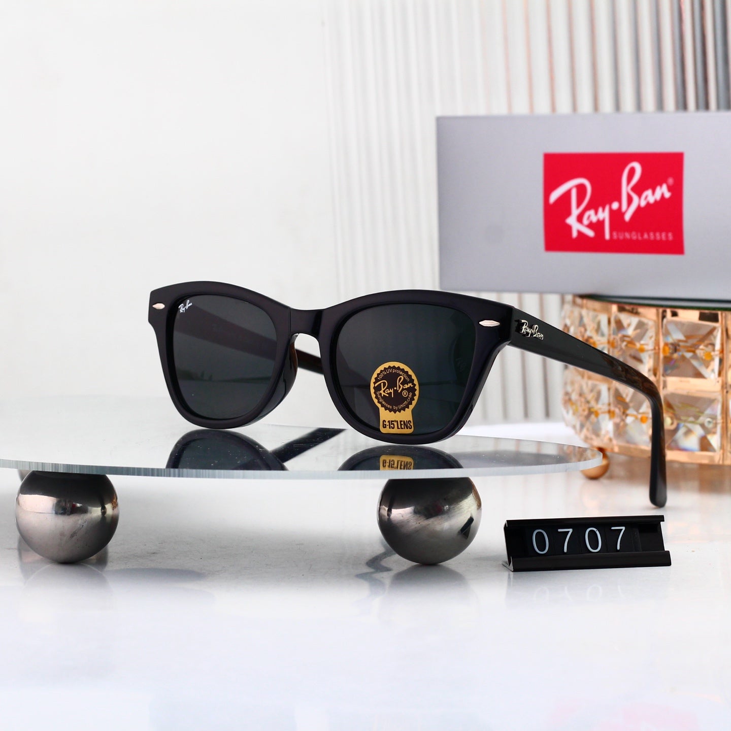 Fashion hot 8 color sunglasses 0707