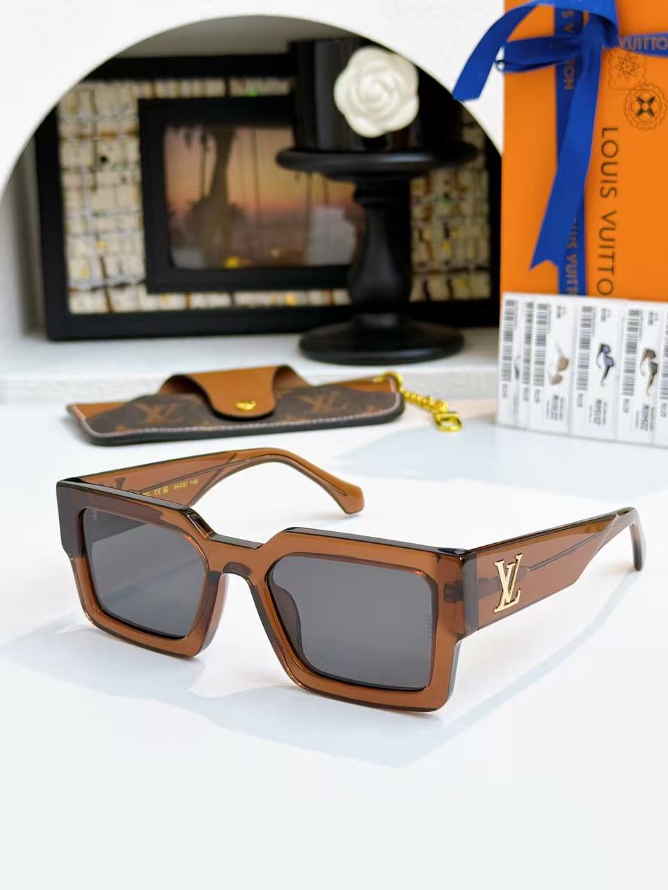 7 colors New hot HD lenses Full Frame  design sunglasses(1:1) P210