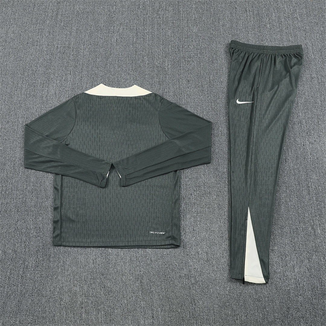 Chelsea Pre-Match Green II Tracksuit 25/26