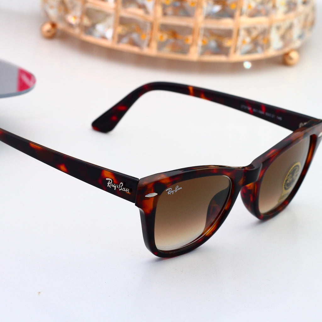 Fashion hot 8 color sunglasses 0707
