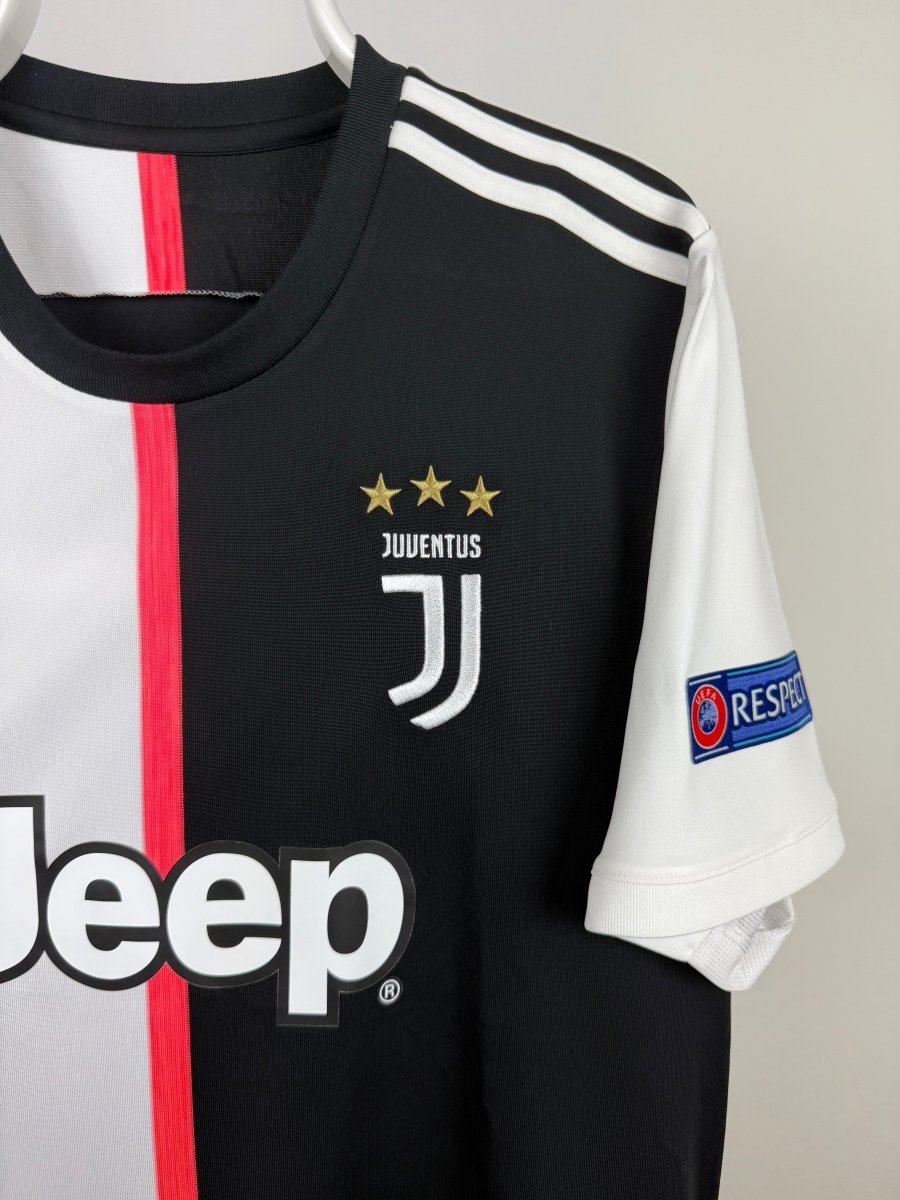 Cristiano Ronaldo - Juventus 2019/20 home shirt 🇵🇹