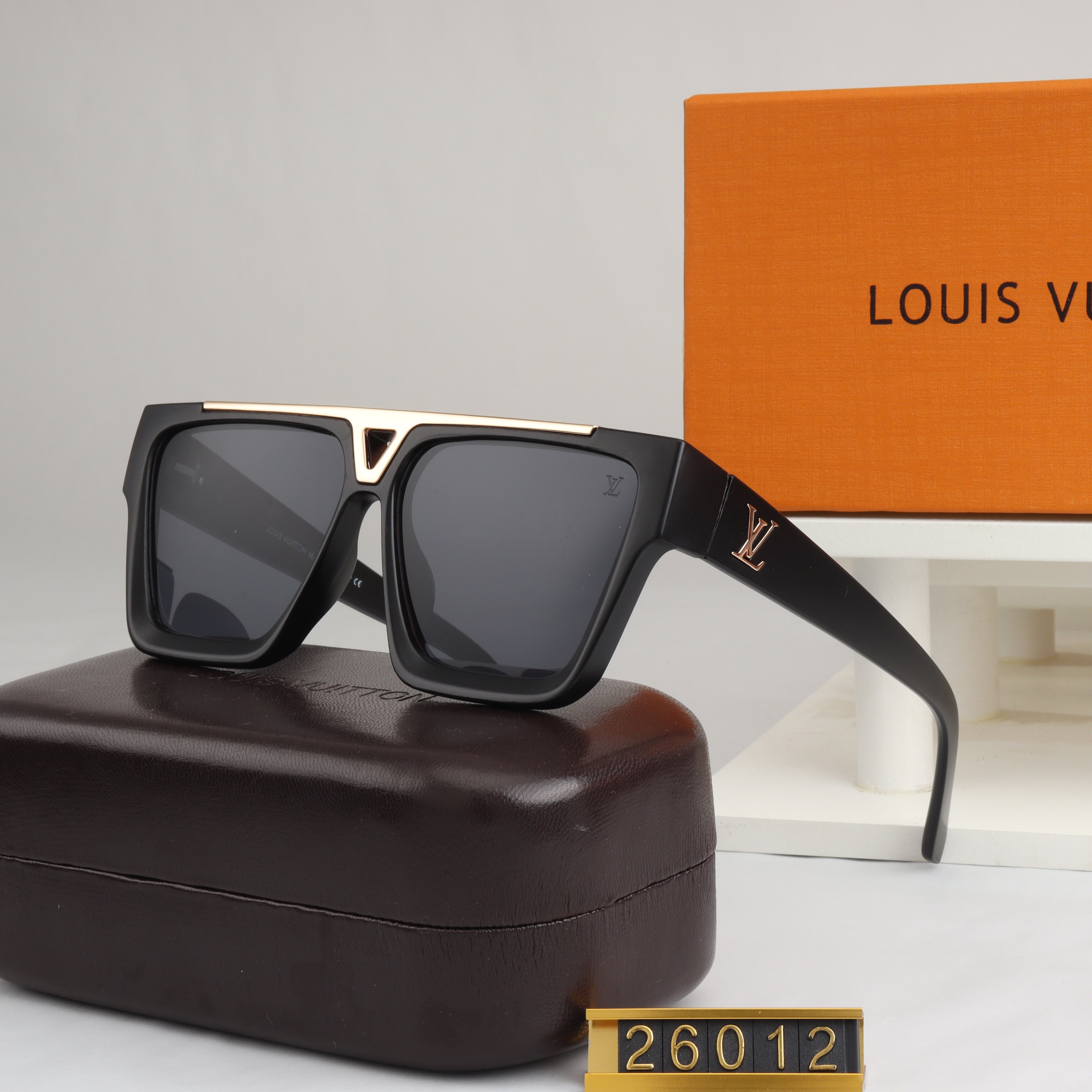 Fashion hot 2 color sunglasses 26012
