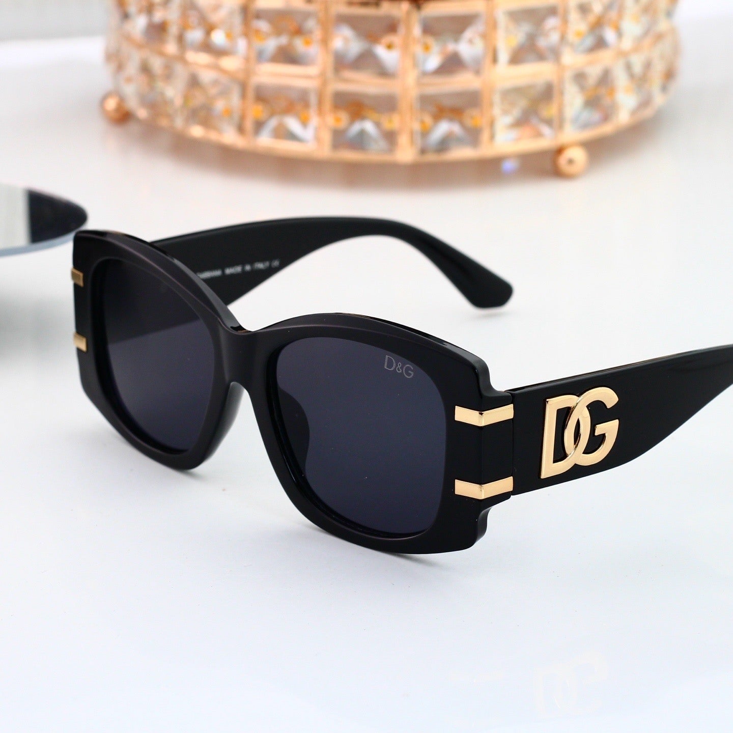 Fashion hot 7 color sunglasses 0704
