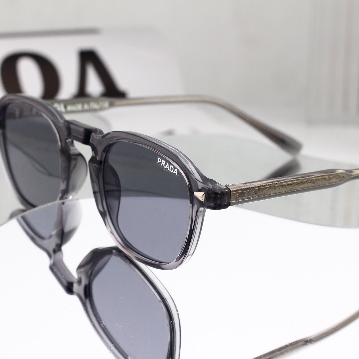 Fashion hot 5 color sunglasses 38000
